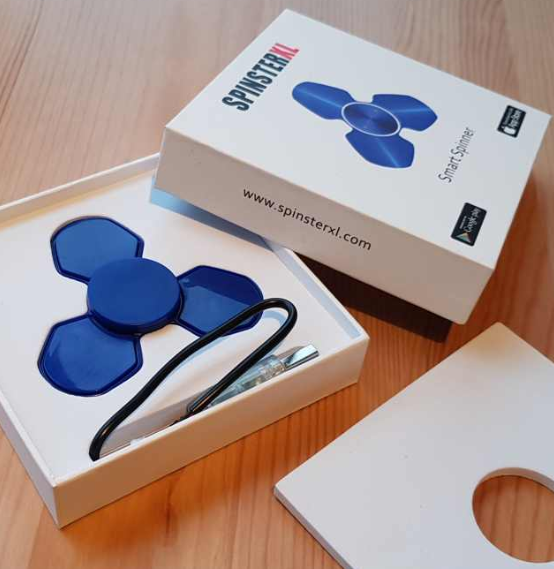 SpinsterXL Bluetooth gaming spinner.